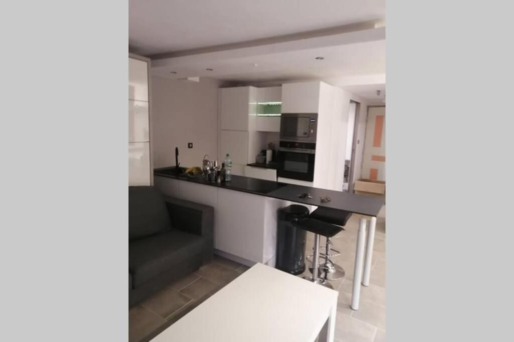 Appartement La Grande Motte A 2 Pas De La Plage. Buitenkant foto